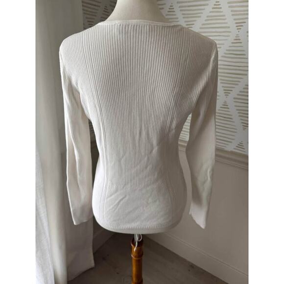 Caslon Women’s Medium White V Neck Button Cardigan - Picture 4 of 6